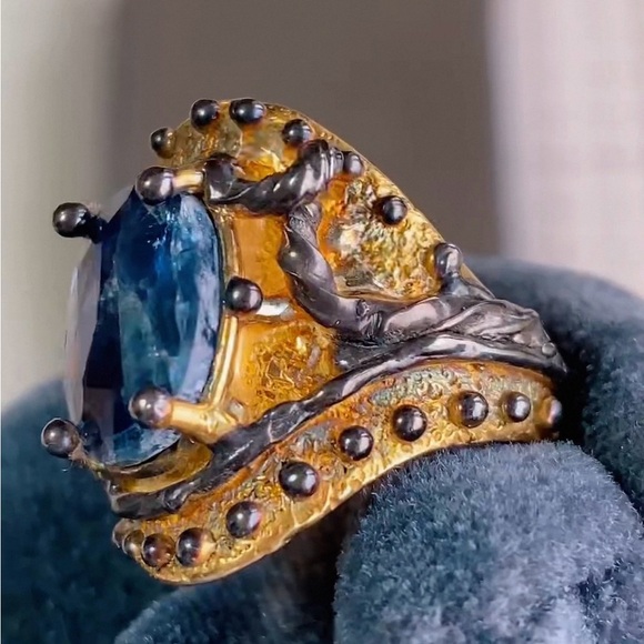 Mood - Picture 6 of 12